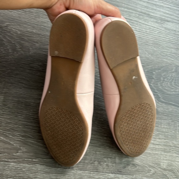 Tory Burch flats with gold embellishments - Picture 5 of 6